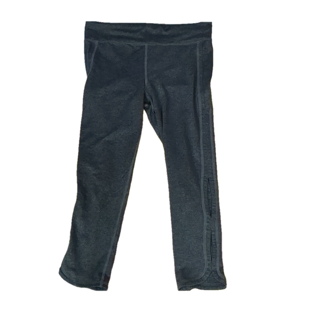 FREE people gray Capri leggings with slits at bottom of legs size large